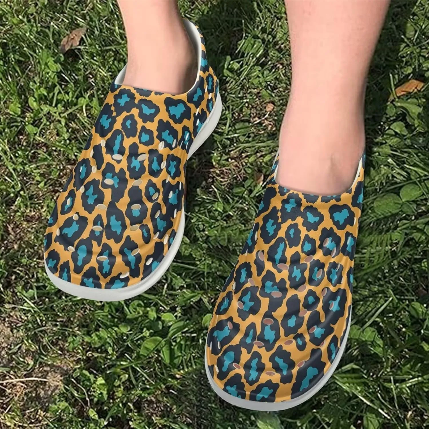 Animal Print Water Shoes for Girls Boys Kids Swim Beach Sandals Breathable for Outdoor Water Sports Pool