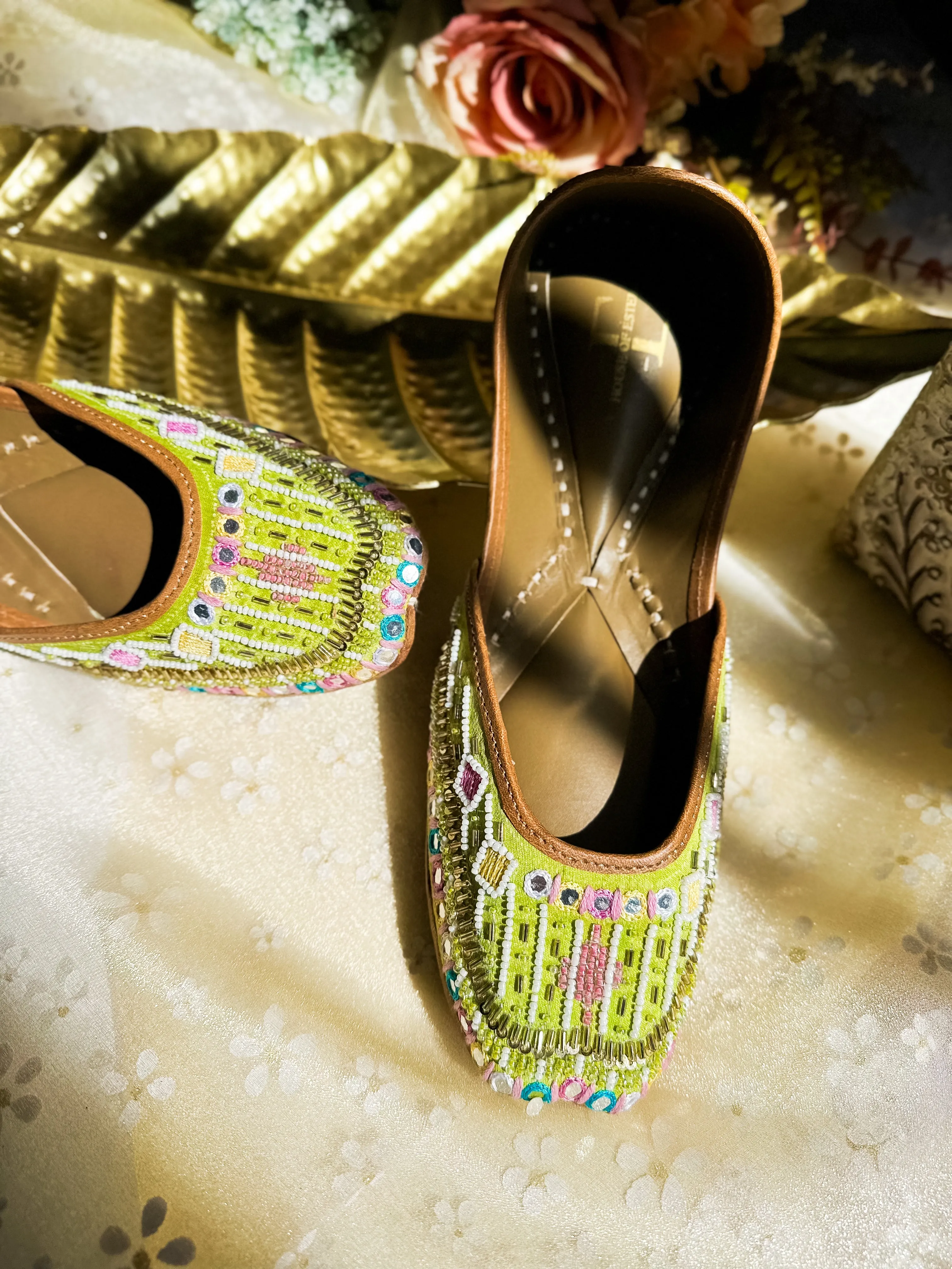Lime Green Mirror Jutti