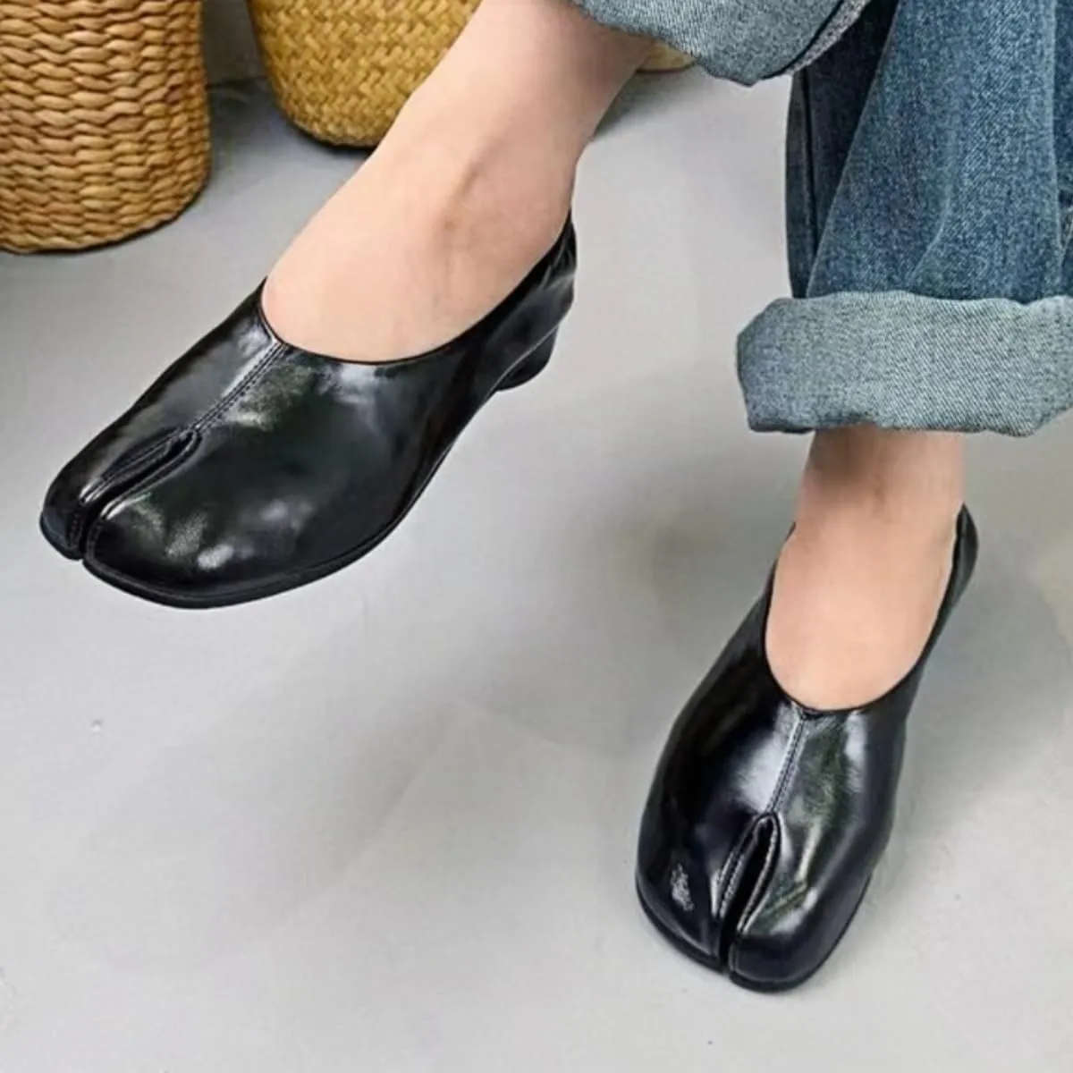Modern Style Slip-on Tabi Ballet Flats Shoes for Women Genuine Leather Mary Jane Flat Closed Split-Toe Low-Cut Comfort Office Work