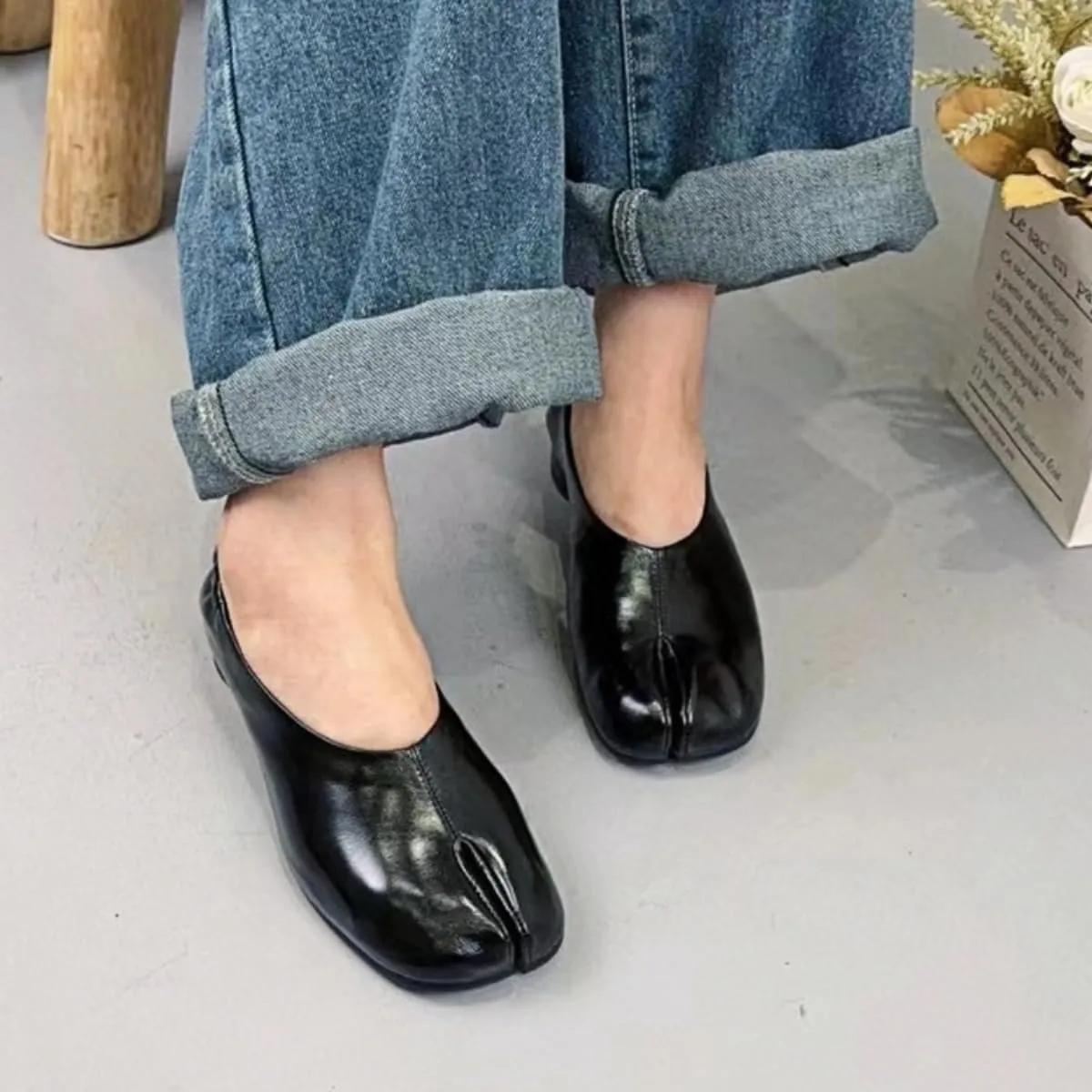 Modern Style Slip-on Tabi Ballet Flats Shoes for Women Genuine Leather Mary Jane Flat Closed Split-Toe Low-Cut Comfort Office Work