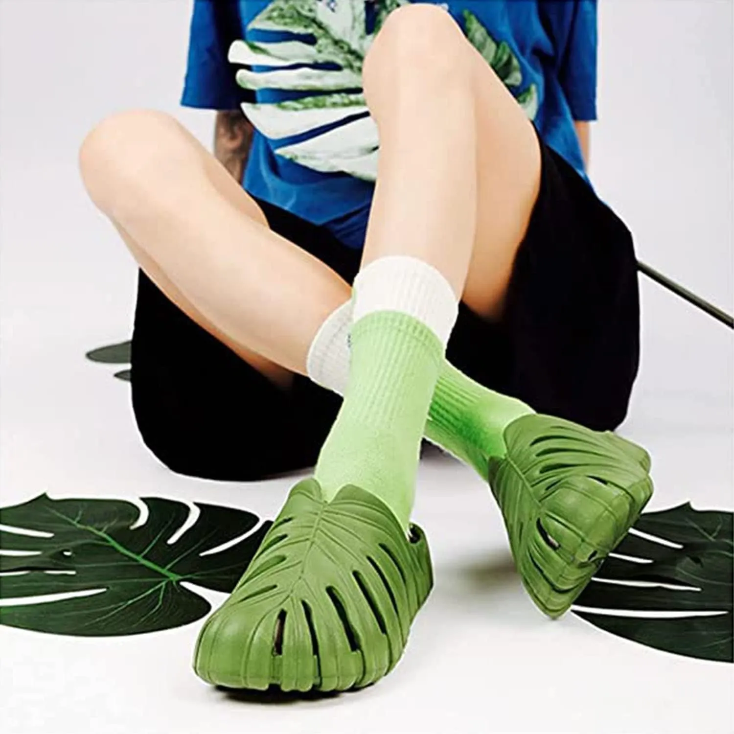 Monstera Slippers, Monstera Leaf Slides, Monstera Pillow Slippers Non-Slip Quick Drying Soft Open Toe Bathroom Sandals Shower Slippers Monstera Slides for Women and Men (US12, Green)