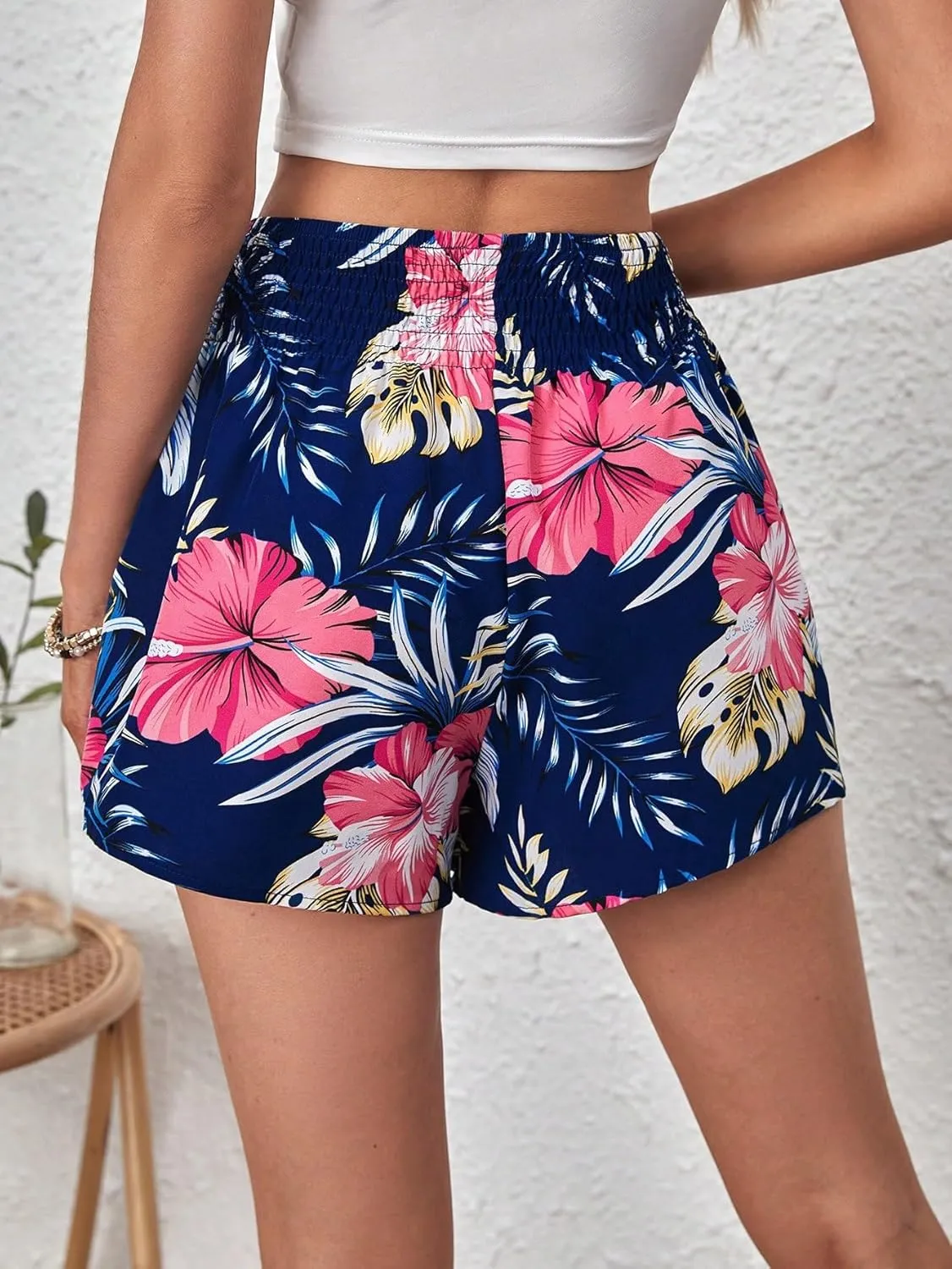 WDIRARA Women's Floral Tropical Print Flowy Shorts Boho Elastic High Waisted Wide Leg Shorts