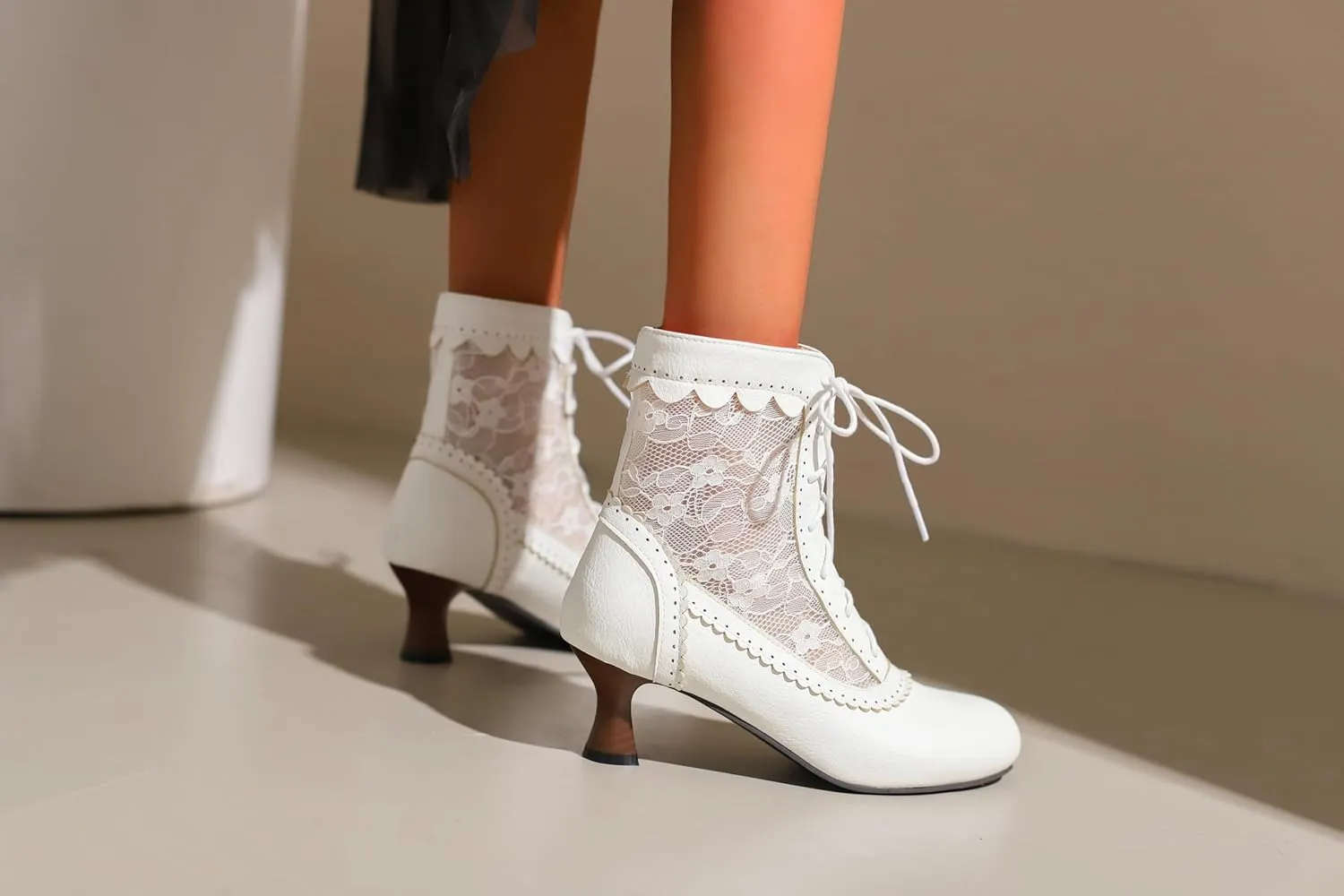 Women's Lace Victorian Boots Wingtips Brogues Lace-up Mesh Net Short Ankle Booties Vintage Kitten Heels Wedding Bridal Boots Witch Costume Bootie