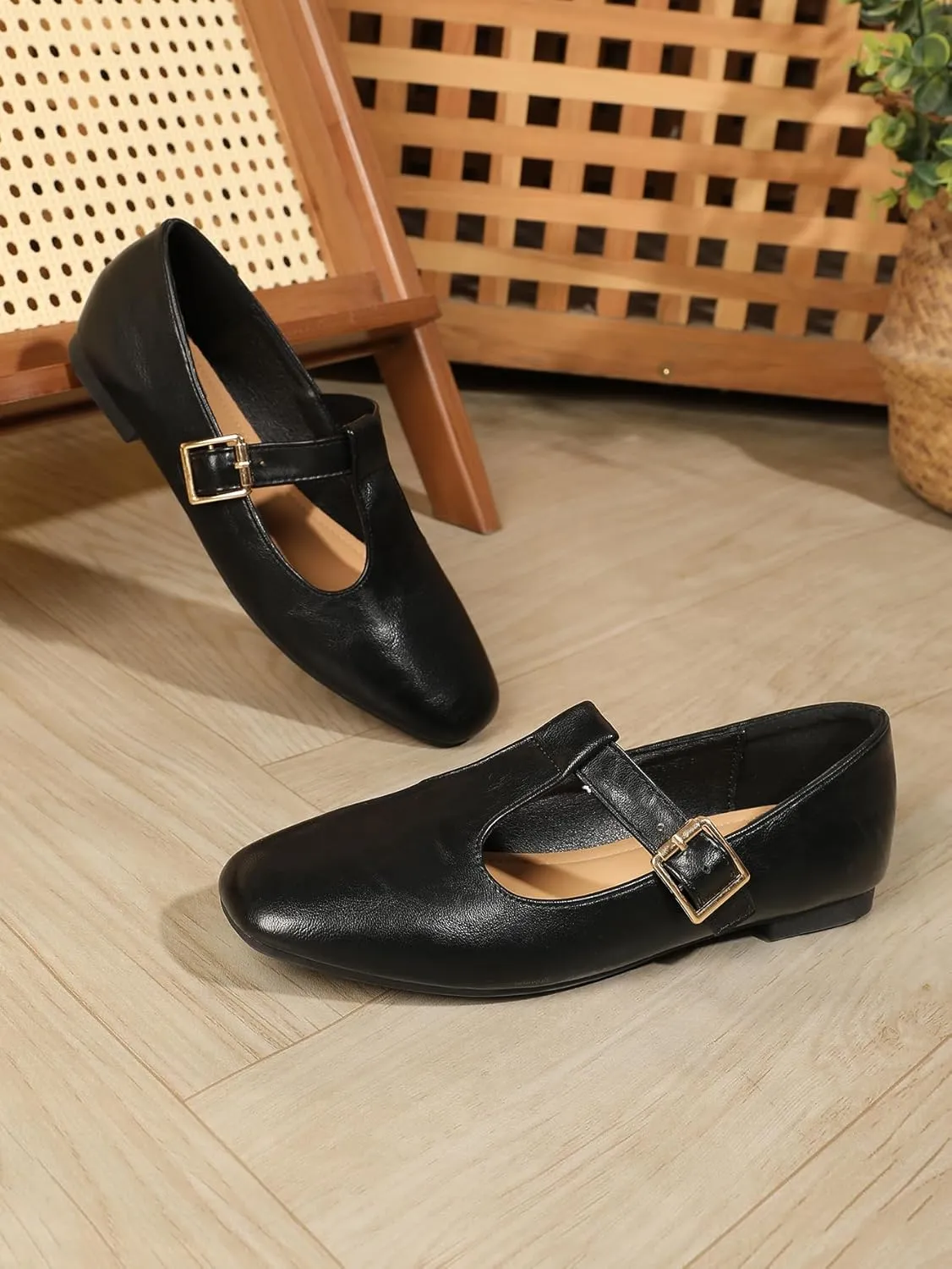 Women's Slip On T-Strap Mary Jane Flats Low Chunky Heel Comfy PU Round Toe Flat Shoes for Women Work Dressy Closed Toe Adjustable Strap Ballet Flats